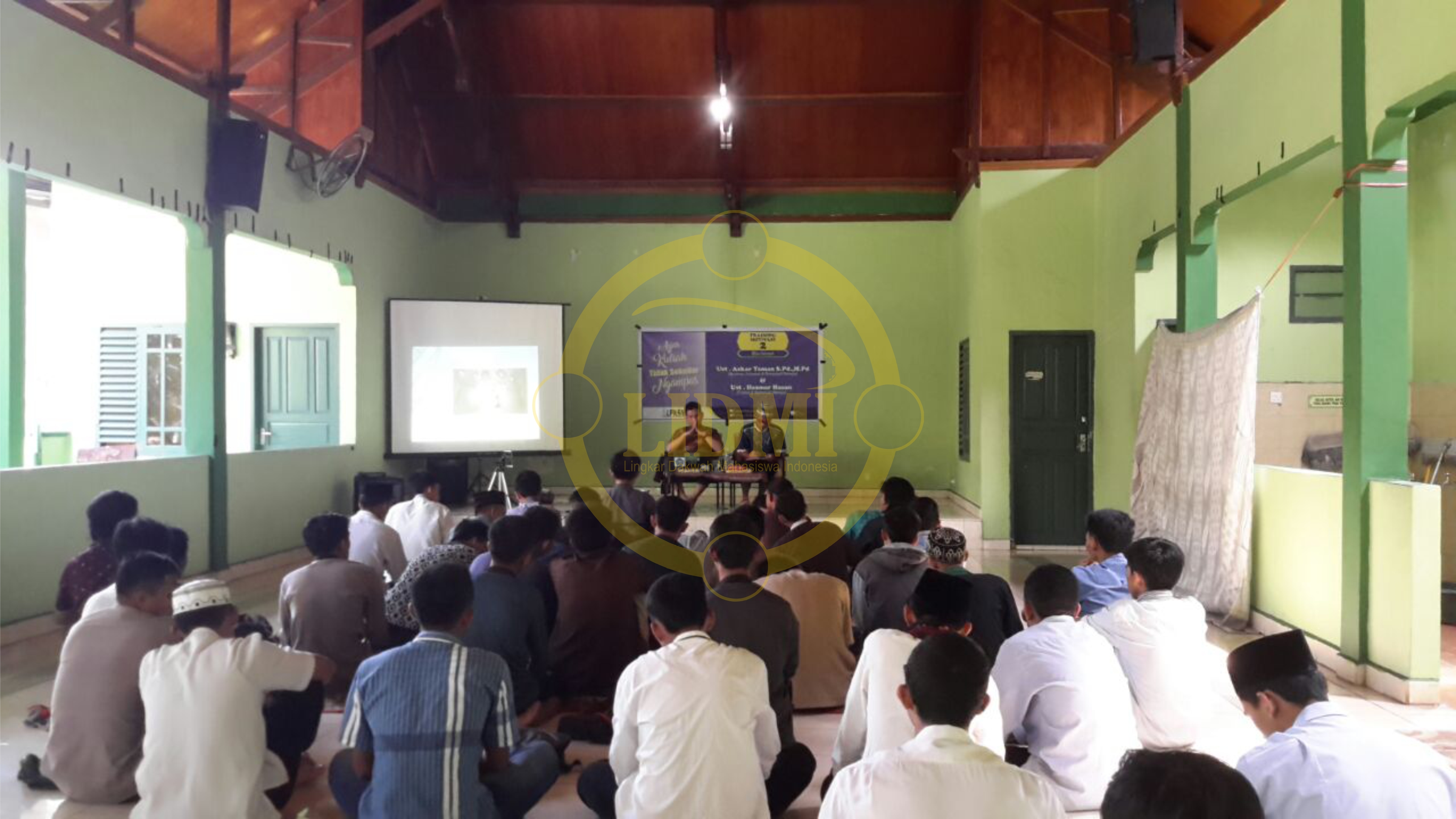 Training Motivasi Jilid II, LPKSM Makassar Bentuk Kelompok Belajar Islam