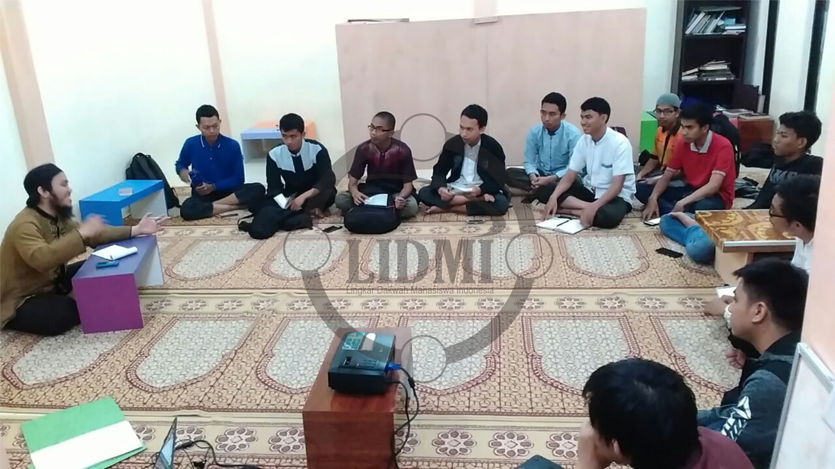 Siapkan Jihad Media, LIDMI Makassar Adakan Mabit