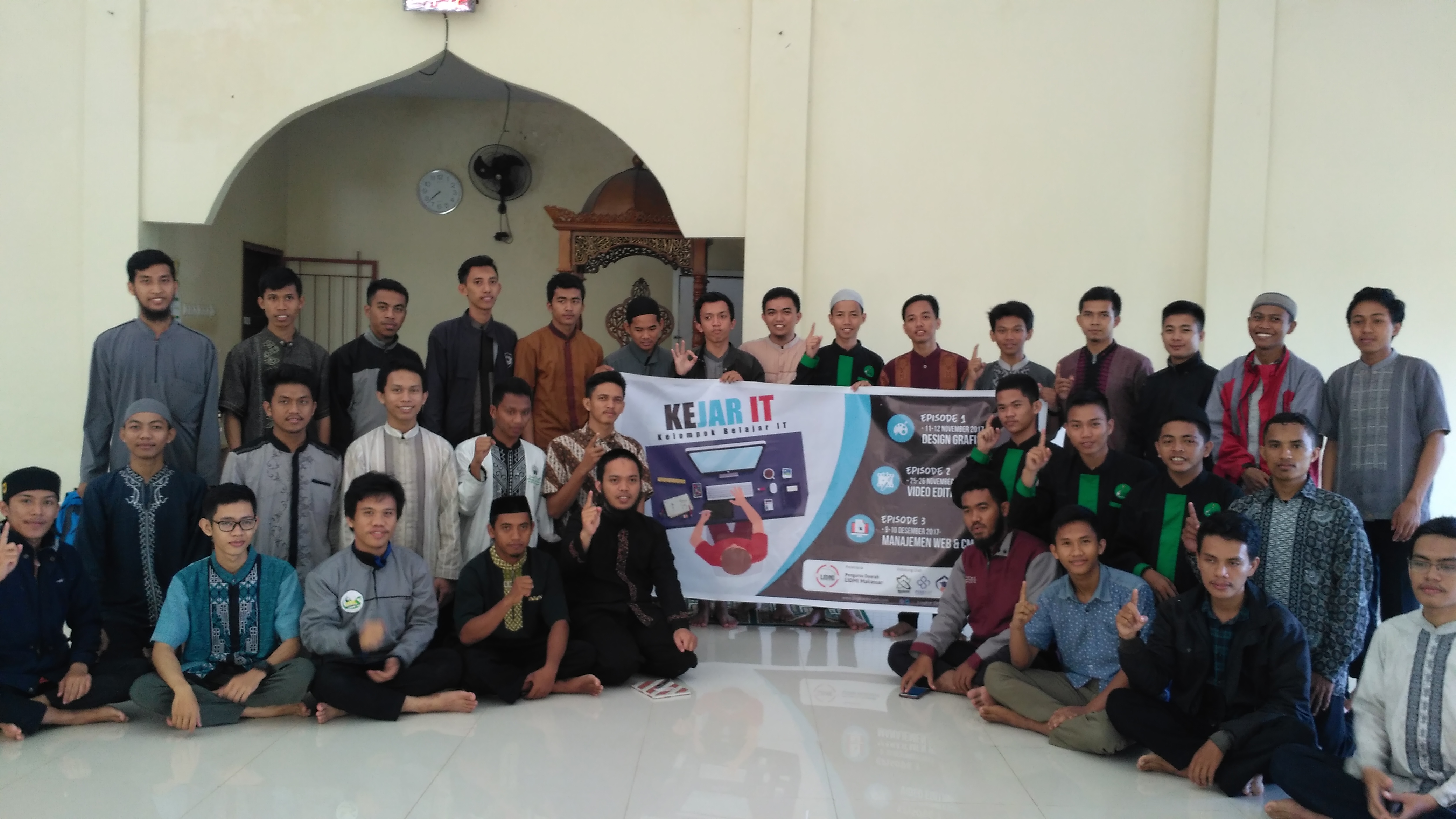 Marak Budaya Membajak, LIDMI Makassar Ajak Aktivis Dakwah Gunakan Aplikasi Desain Open Source