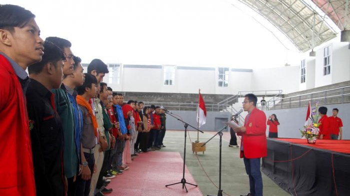 Takbir Berkumandang di Pelantikan Pengurus UKM Se-Unhas, Ini Penyebabnya