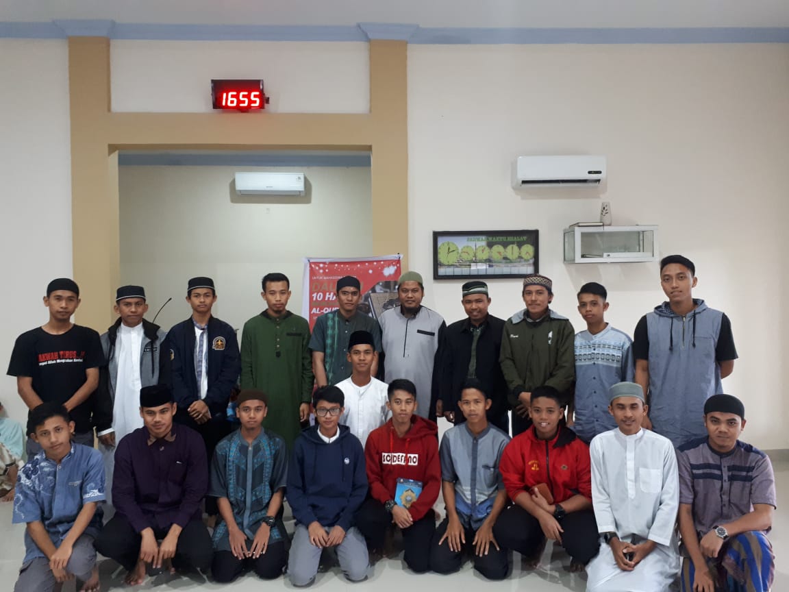 Ustadz Harman Tajang Menutup Dauroh Hafal Qur’an LIDMI dan HILMI Bulukumba