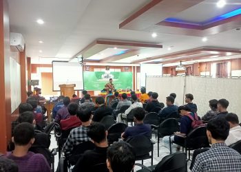LDK Ulul Albaab UHO Selenggarakan Seminar Literasi, WD3 FMIPA UHO: Saya Sangat Tertarik dengan Kegiatan Ini