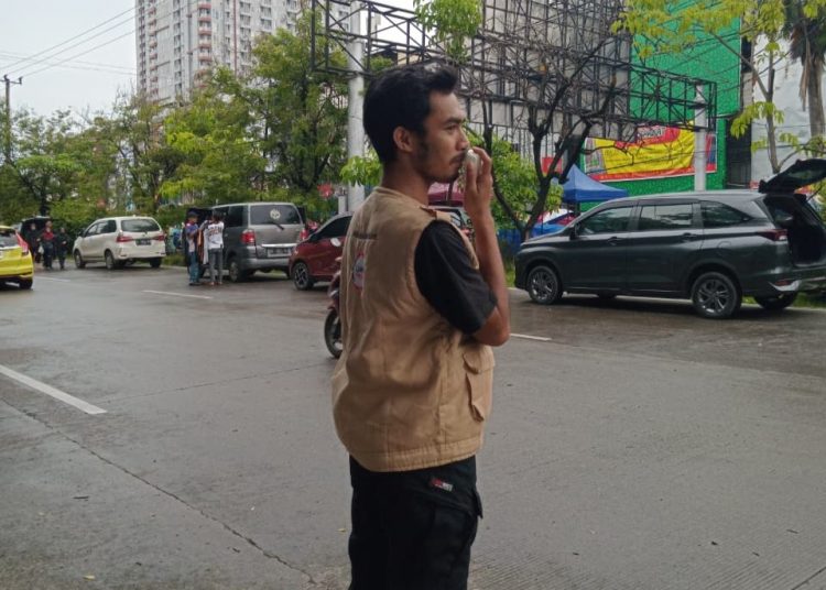 Mahasiswa Makassar Bergerak: LIDMI & LDK Galang Dana Peduli Korban Banjir dan Longsor Aceh & Sumatera