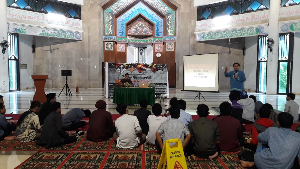Marak Informasi Hoax, LD Al-Adab FIB Unhas Gelar Kajian