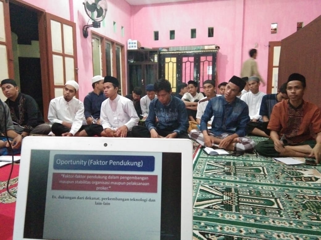 Tingkatkan Profesionalitas, LDK AL Qalam Unsulbar Gelar Upgrading Pengurus Baru