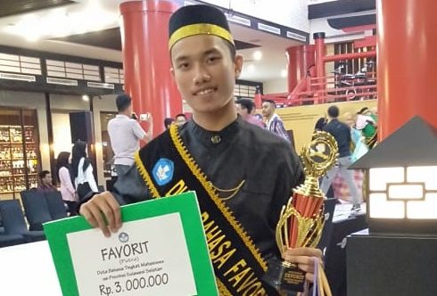 Aktivis Dakwah Kampus UNM Ini jadi Duta Bahasa Favorit